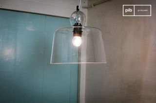 Lampada a sospensione a campana di vetro