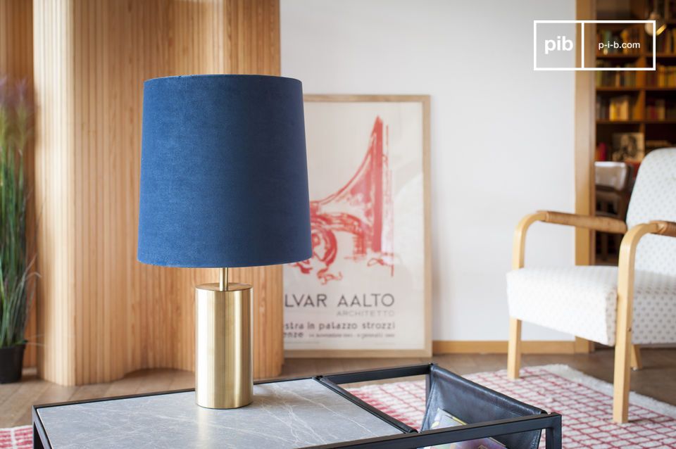 Graziosa lampada blu con piede dorato ispirato agli anni '60.
