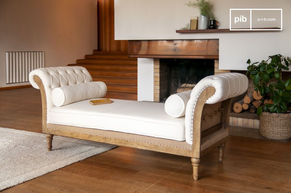 Questa superba panchina dal design sorprendente farà la gioia degli amanti dei mobili autentici.