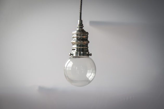 Piccola lampada a sospensione argentata Darwin