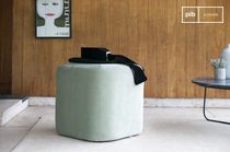 Pouf in velluto verde Skagen