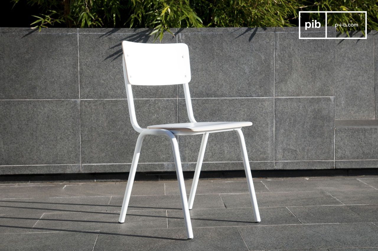 Sedia bianca Skole - Disponibile in diversi colori