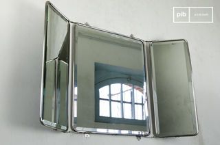 Specchio con alette