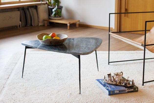 Tavolo treppiede in marmo verde Maybury